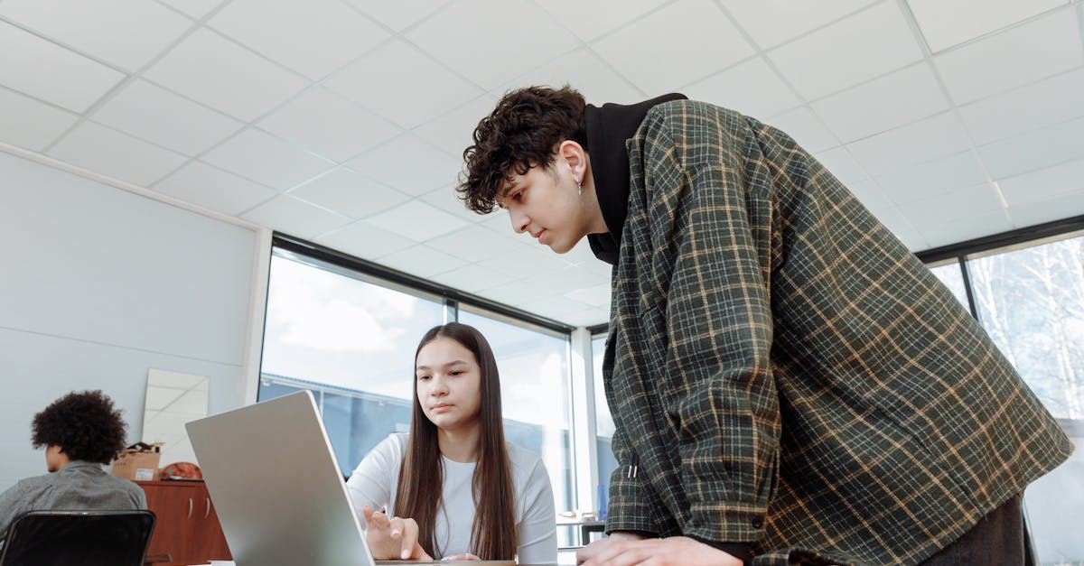 稳定的双语服务团队上家：液压卸货平台购买