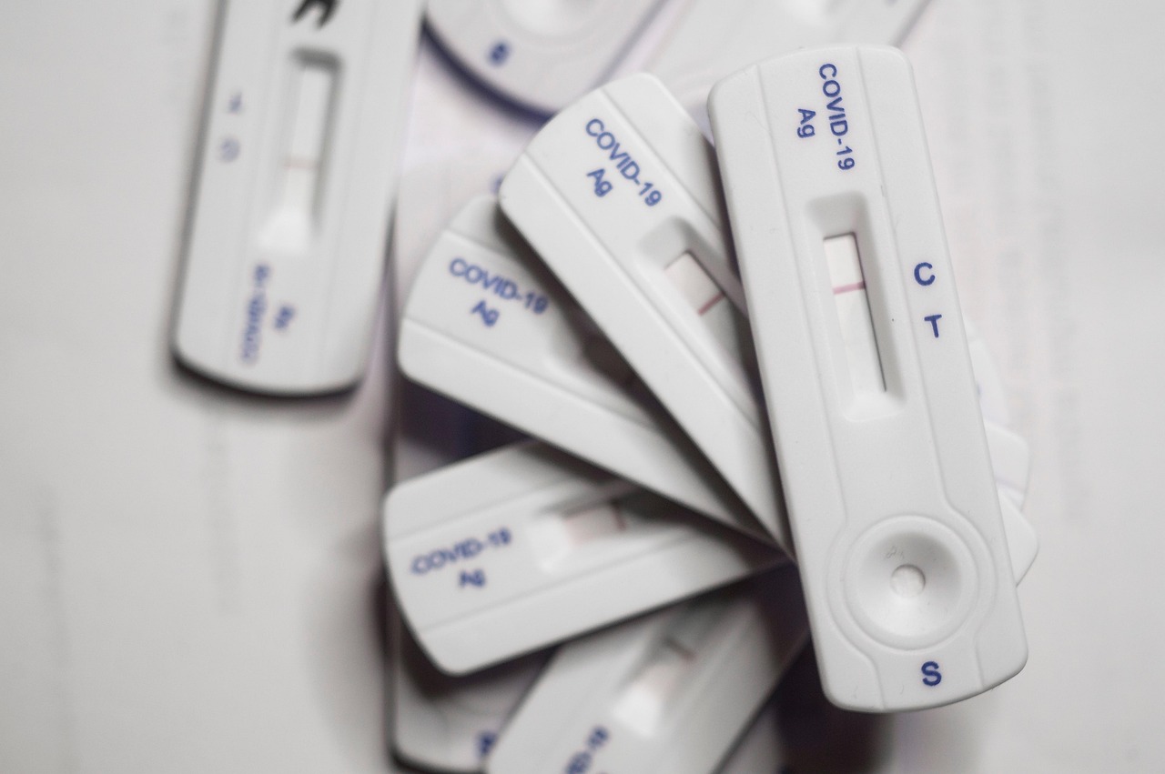 蜂巢互联实名账号:短信营销的实战案例分析